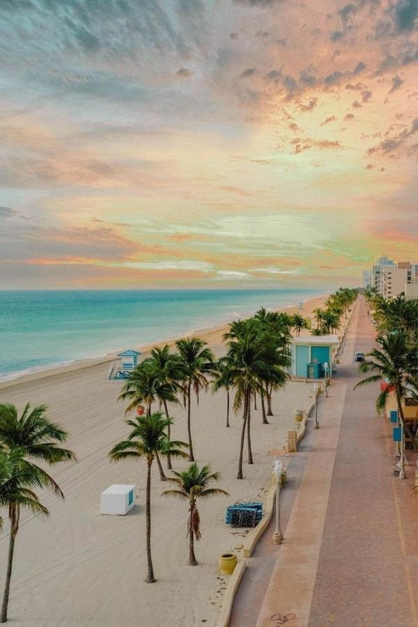 Christmas Retreat Walk To Dania Beach Pool 外观 照片